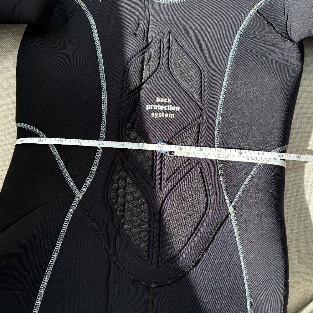 Mares Flexa 8-6-5 Women’s Front Zip Neoprene Wetsuit – Size 8 – Tags Attached - Picture 10 of 12